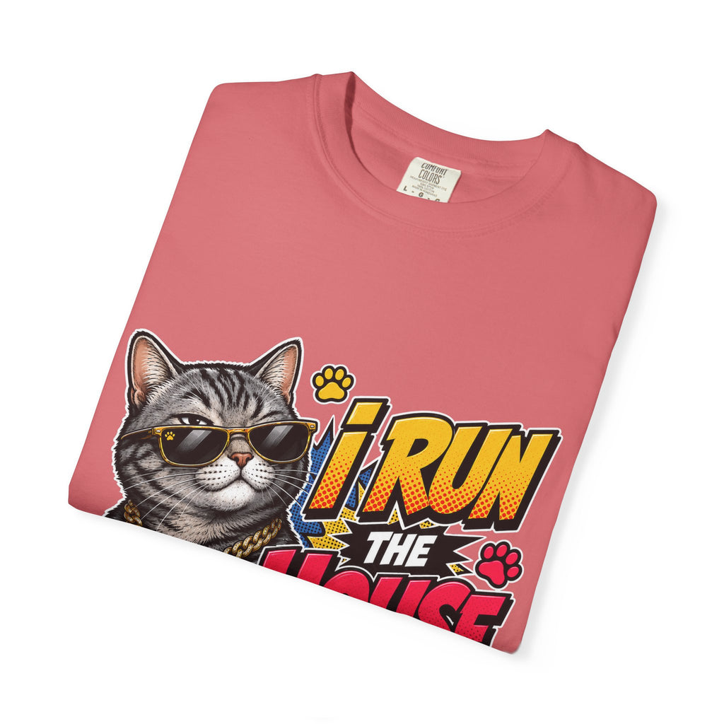 I Run the House By the Way Cat T-Shirt